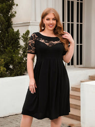 Plus-Sized Ruched Round-Neck Short-Sleeved Dress