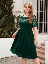 Plus-Sized Ruched Round-Neck Short-Sleeved Dress