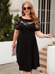 Plus-Sized Ruched Round-Neck Short-Sleeved Dress