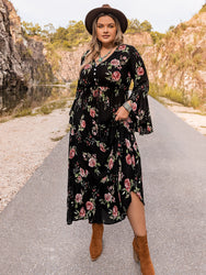 Plus-Sized Floral Flare-Sleeved Dress