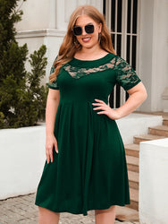 Plus-Sized Ruched Round-Neck Short-Sleeved Dress