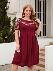 Plus-Sized Ruched Round-Neck Short-Sleeved Dress